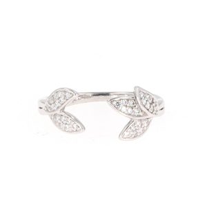 0.22 CTW   Round Near-Colorless Moissanite Floral Band in Sterling Silver