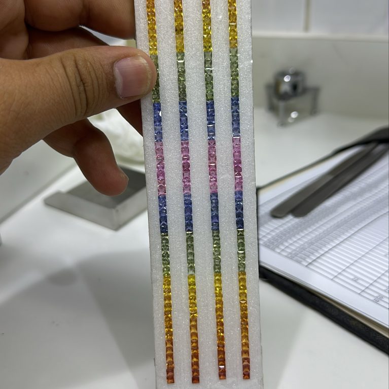 Izne Mulite sapphire fancy rainbow 🌈