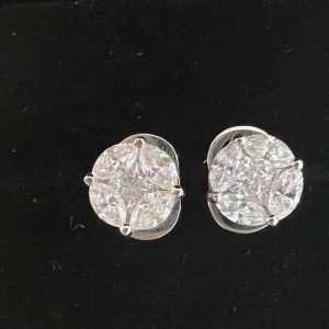 Izne moissanite with 18k gold